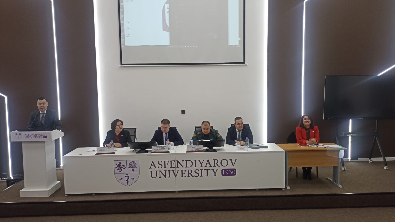 2b794c8e-3281-47a4-8ca9-b23d6b015ea8